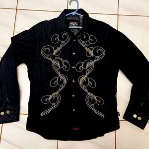 Fender guitar brand stage shirt. Black, large long sleeve. Stitch design.